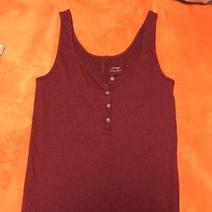 Old navy maroon tank top